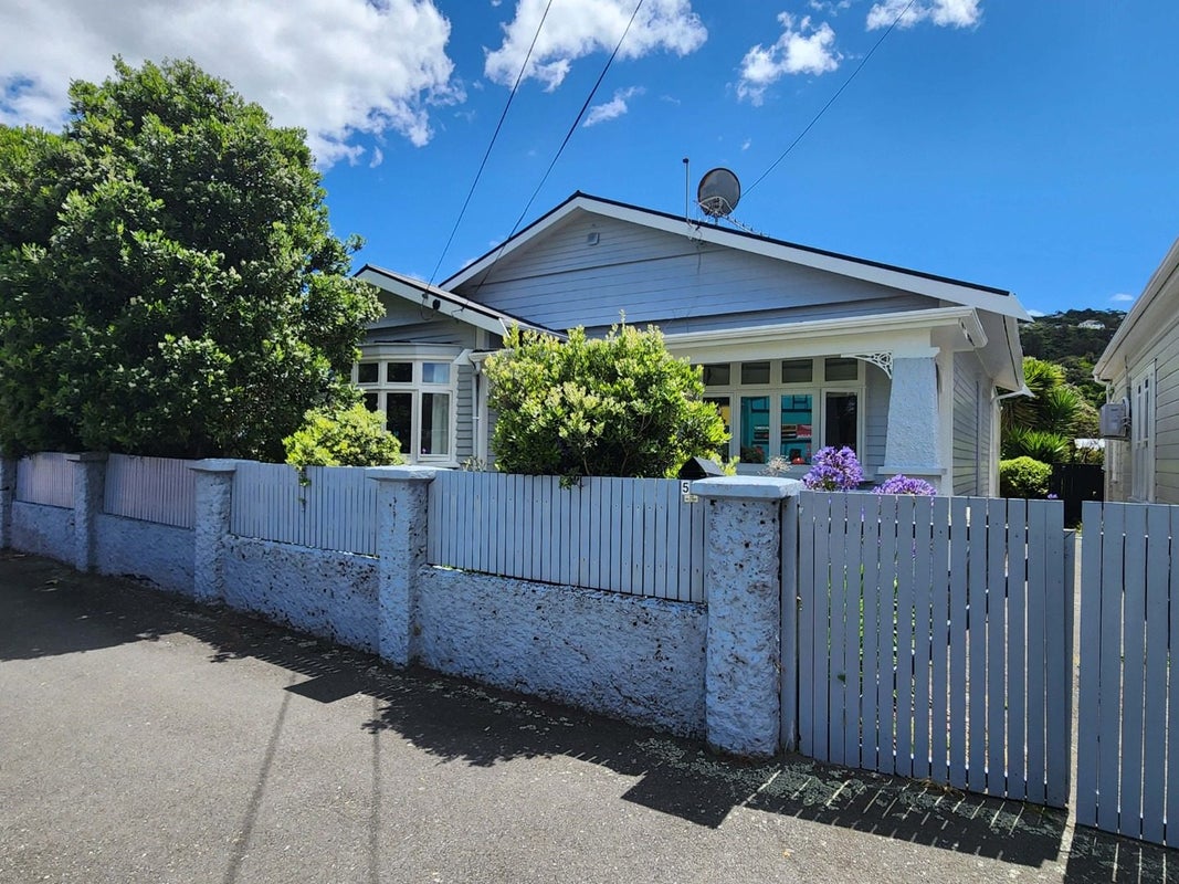 53 Hutt Road, Petone, Lower Hutt - Carousel 15