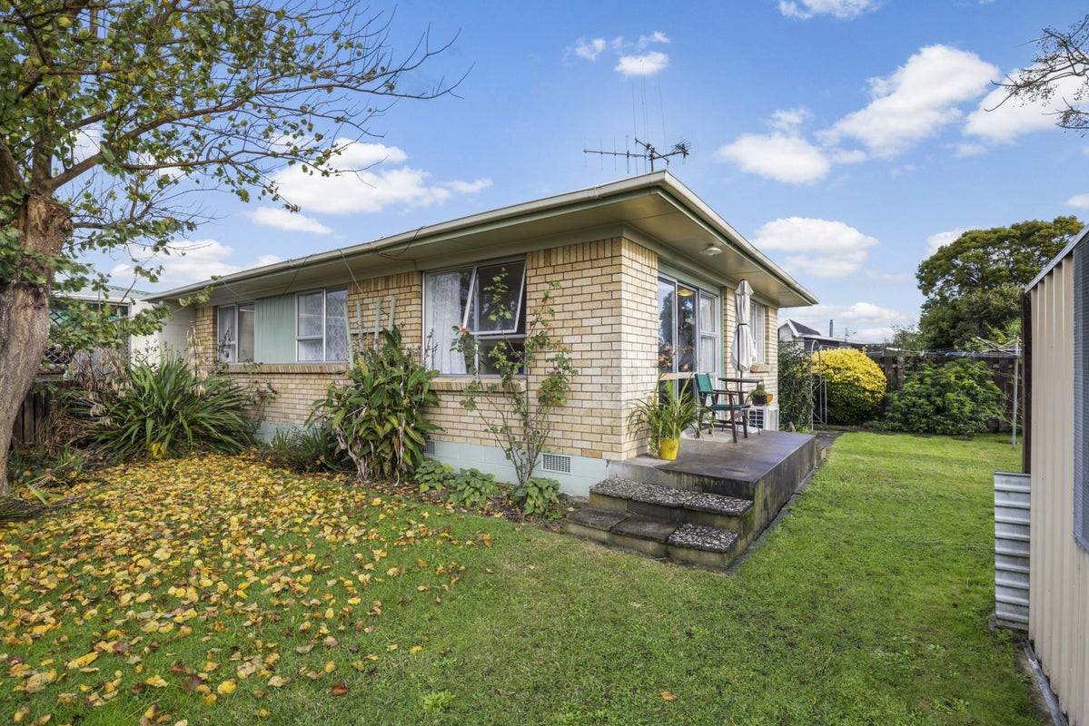 8B Arkle Place, Nawton, Hamilton - Carousel 1