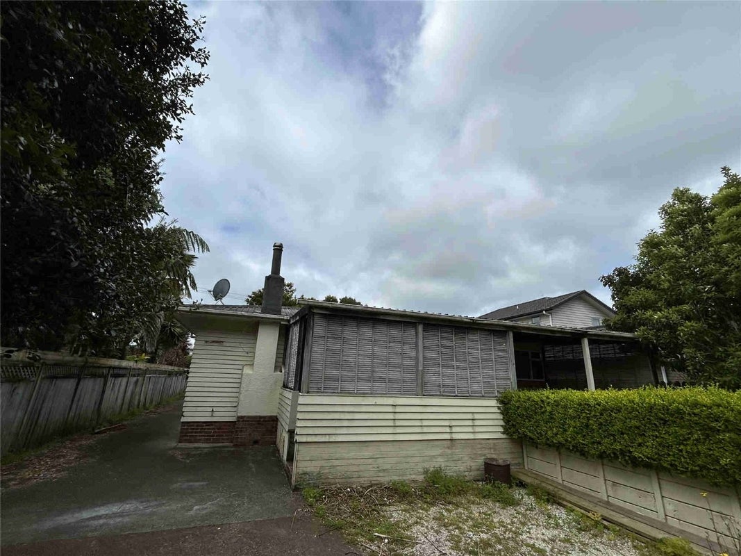 58 Taikata Road, Te Atatu Peninsula, Auckland - Carousel 14