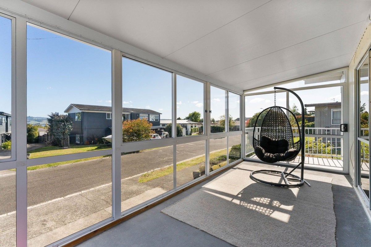 6 Regents Grove, Richmond Heights, Taupo, Waikato - Carousel 2