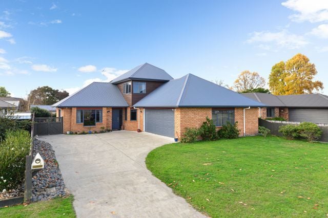 29 Moore Street, Leamington, Cambridge - Carousel 1