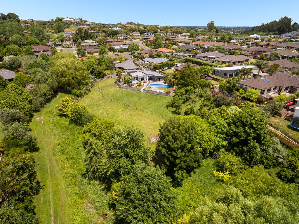 12 Calais Place, Ohauiti, Tauranga - Carousel 26