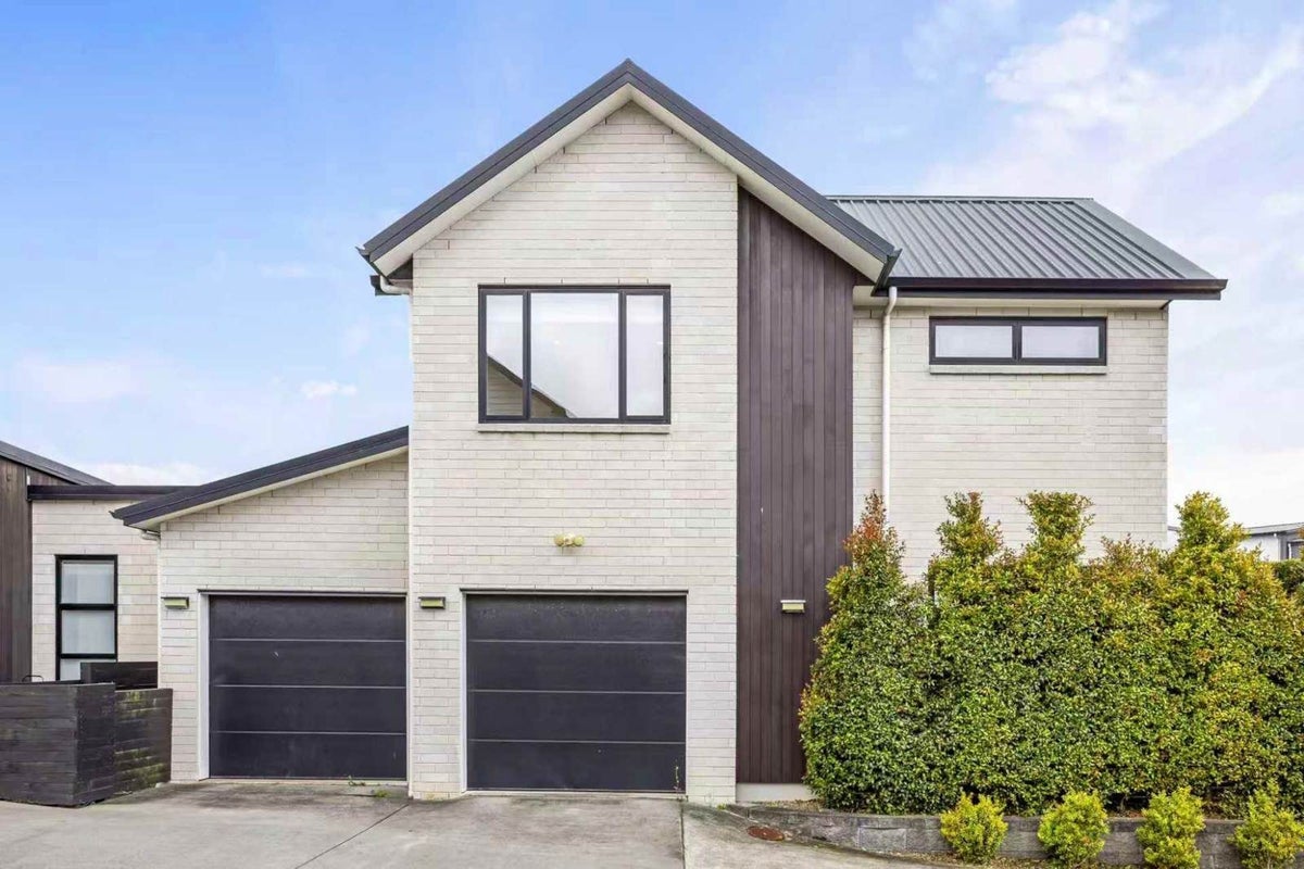 29 Westgate Drive, Westgate, Auckland - Carousel 2