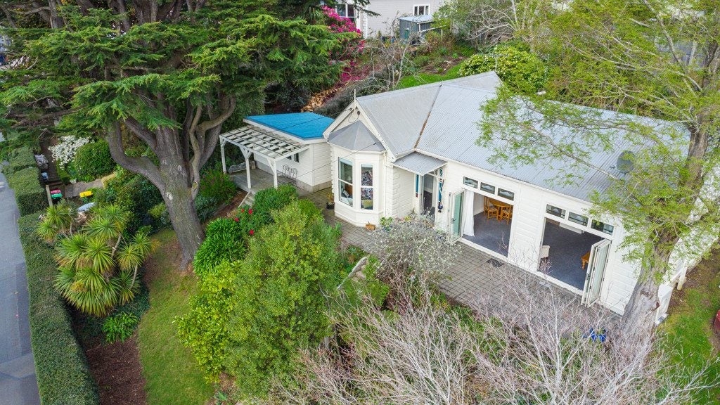 210 North Road, North East Valley, Dunedin - Carousel 1