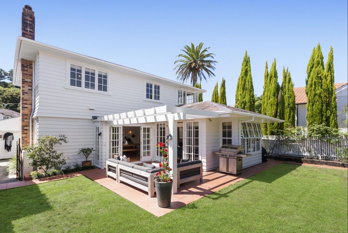 28 Jubilee Avenue, Devonport, Auckland - Carousel 2