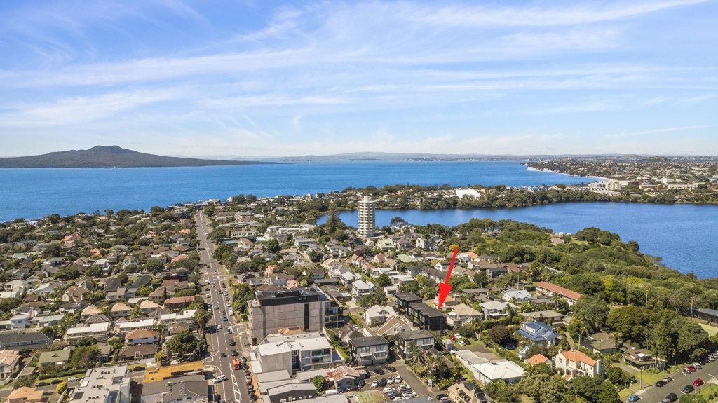 5E Pierce Road, Milford, Auckland - Carousel 2
