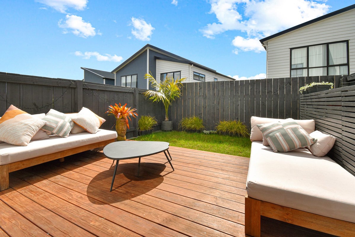 4 Whakanoho Road, Westgate, Auckland - Carousel 2
