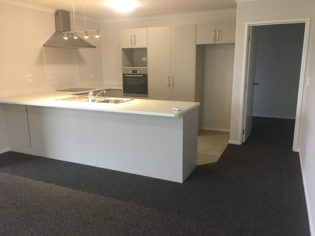 9 Teatree Close, Huntington, Hamilton - Carousel 2