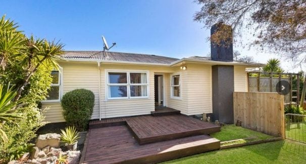 14 Glenfield Road, Owhata, Rotorua - Carousel 1