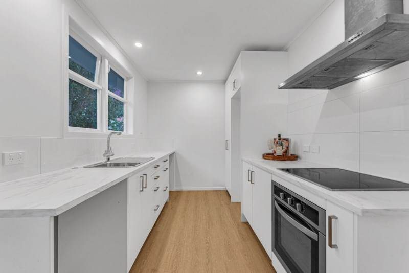 17A Arodella Crescent, Ranui, Auckland - Carousel 2