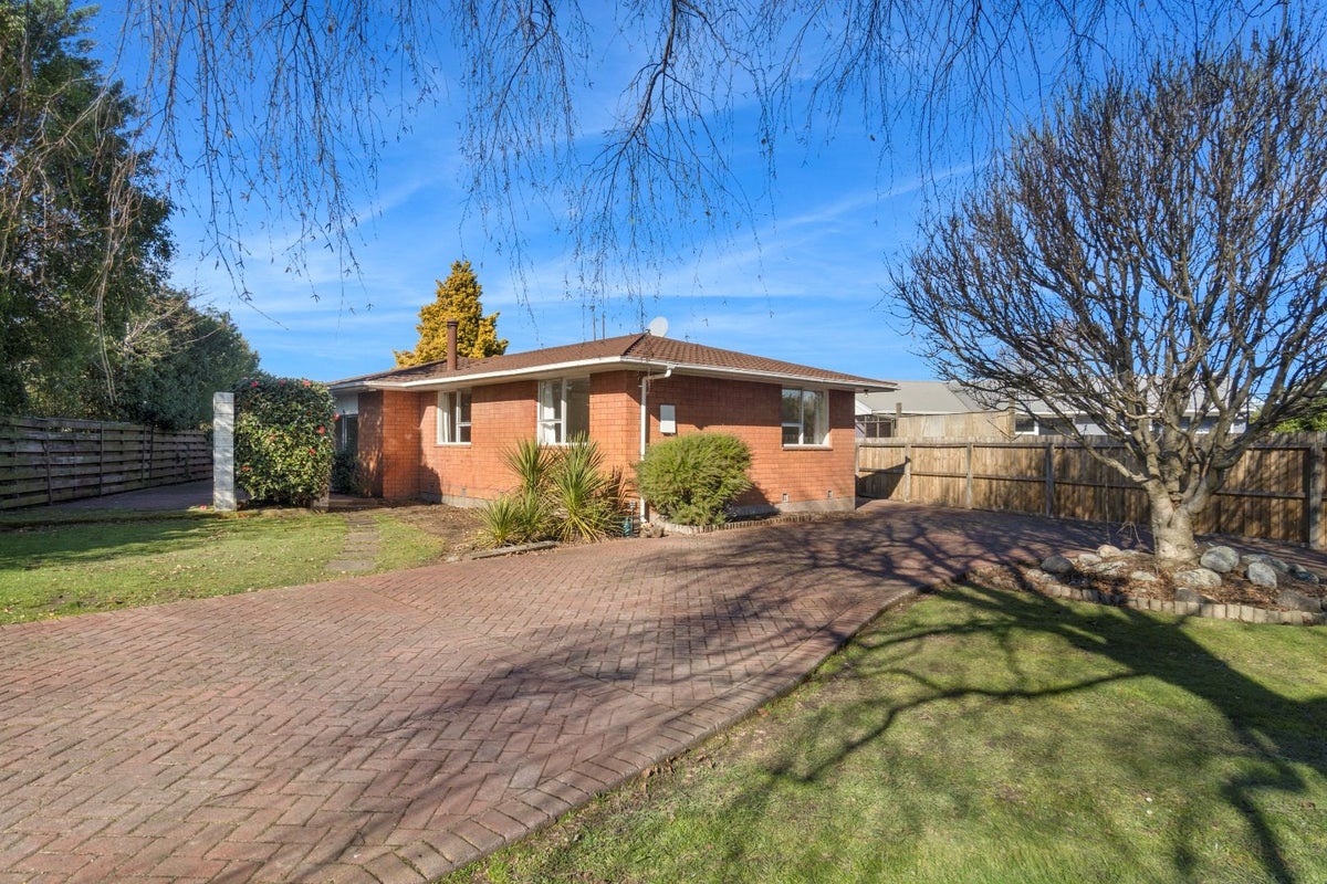 42 Fovant Street, Russley, Christchurch - Carousel 1