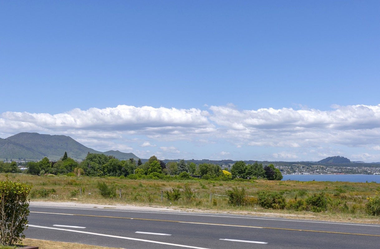 208 Acacia Bay Road, Nukuhau, Taupo - Carousel 2