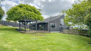 16 Hillcrest Street, Tirau - Carousel 1