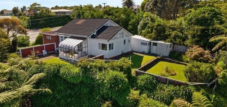 126 Mangorei Road, Merrilands, New Plymouth - Carousel 2