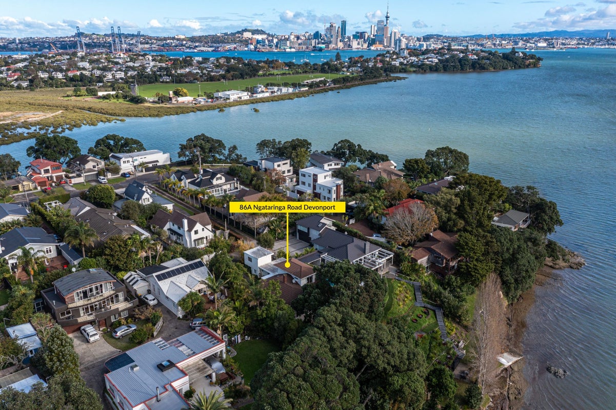 86A Ngataringa Road, Devonport, Auckland - Carousel 2