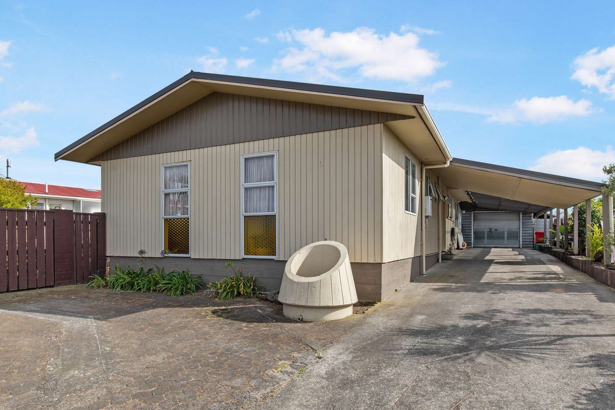 31 Tongariro Street, Castlecliff, Whanganui - Carousel 1