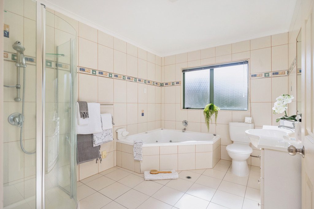 56A Mount Royal Avenue, Mount Albert, Auckland - Carousel 24