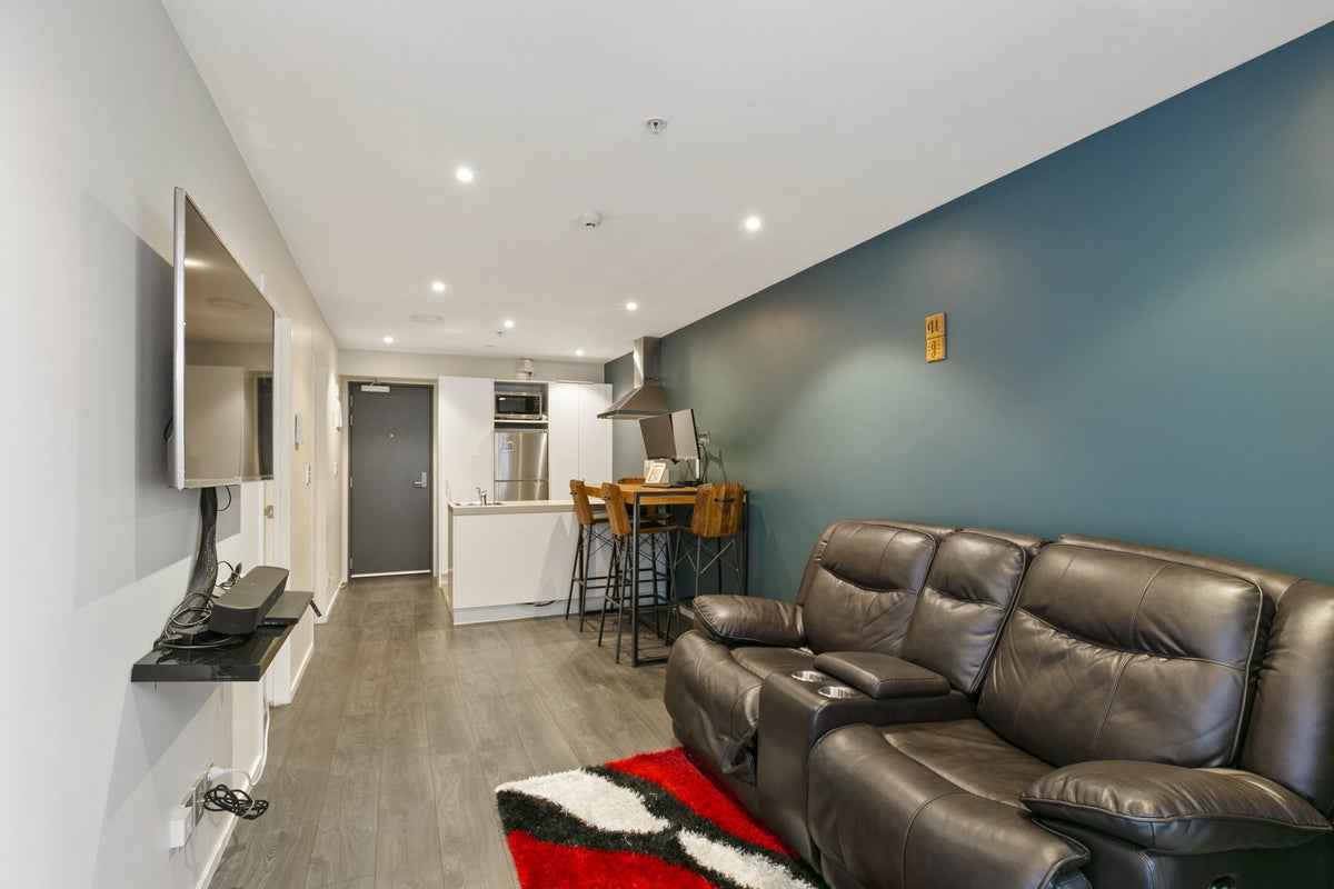 407/74 Taranaki Street, Te Aro, Wellington - Carousel 2