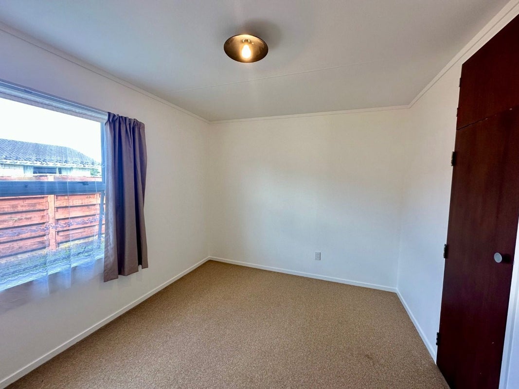 137A Dey Street, Hamilton East, Hamilton - Carousel 12