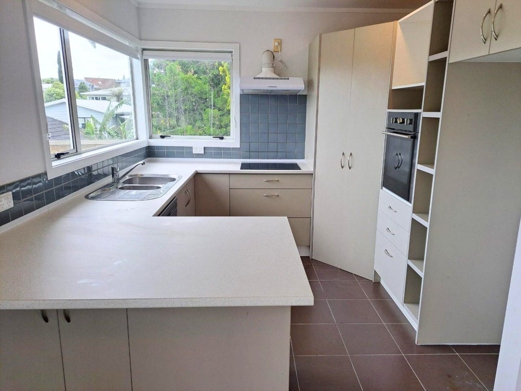 100 Barrys Road, Glendene, Auckland - Carousel 2
