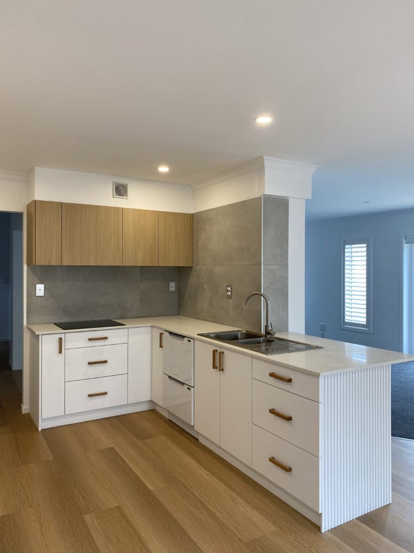 80 Sixteenth Avenue, Tauranga South, Tauranga - Carousel 1