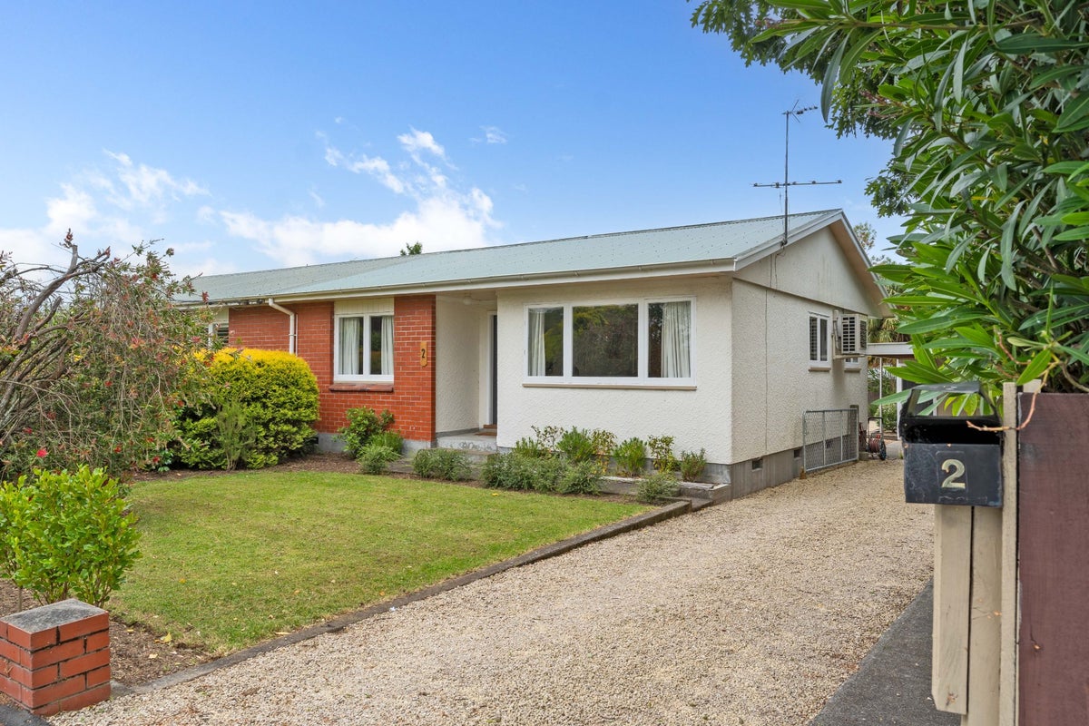 2 Totara Street, Lansdowne, Masterton - Carousel 1