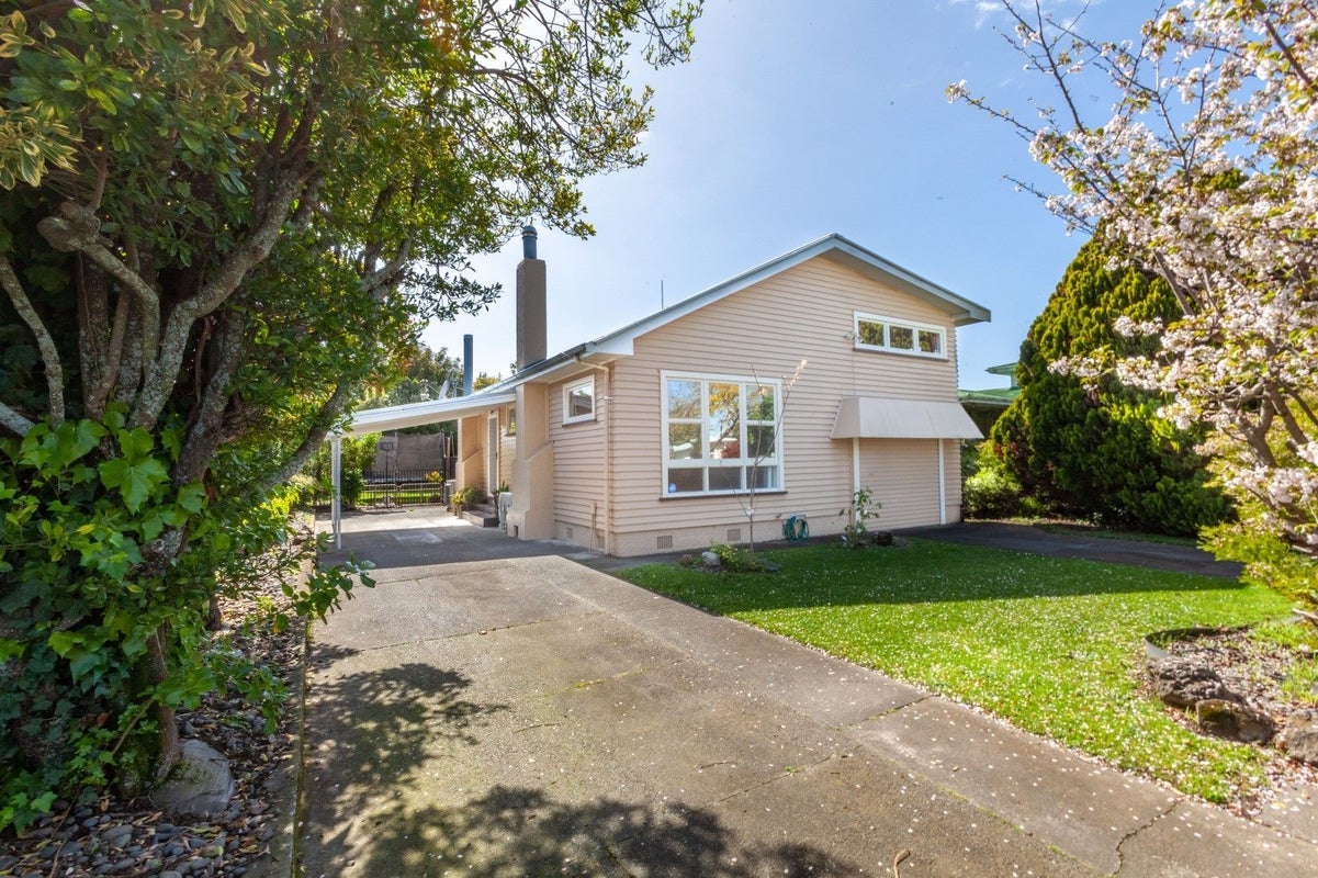 9 Veronica Avenue, Marewa, Napier - Carousel 2