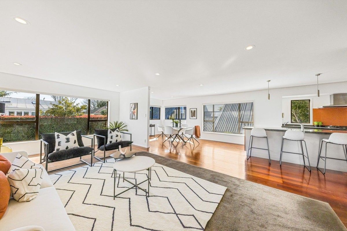 55 Dignan Street, Point Chevalier, Auckland City, Auckland - Carousel 1