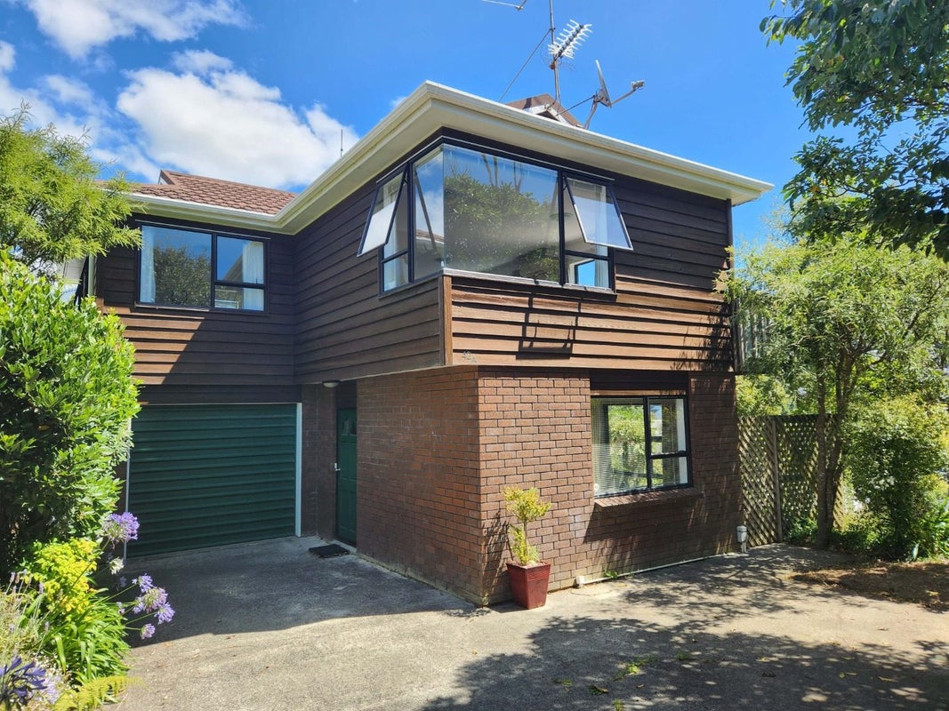 42A Thatcher Crescent, Crofton Downs, Wellington - Carousel 1