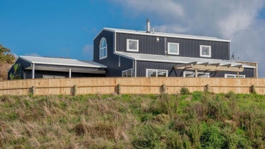111 Strathnaver Drive, Waikawa Beach, Levin - Carousel 1