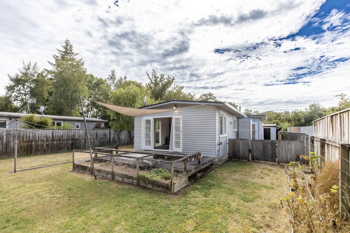 162 Te Rangitautahanga Road, Taupo - Carousel 1