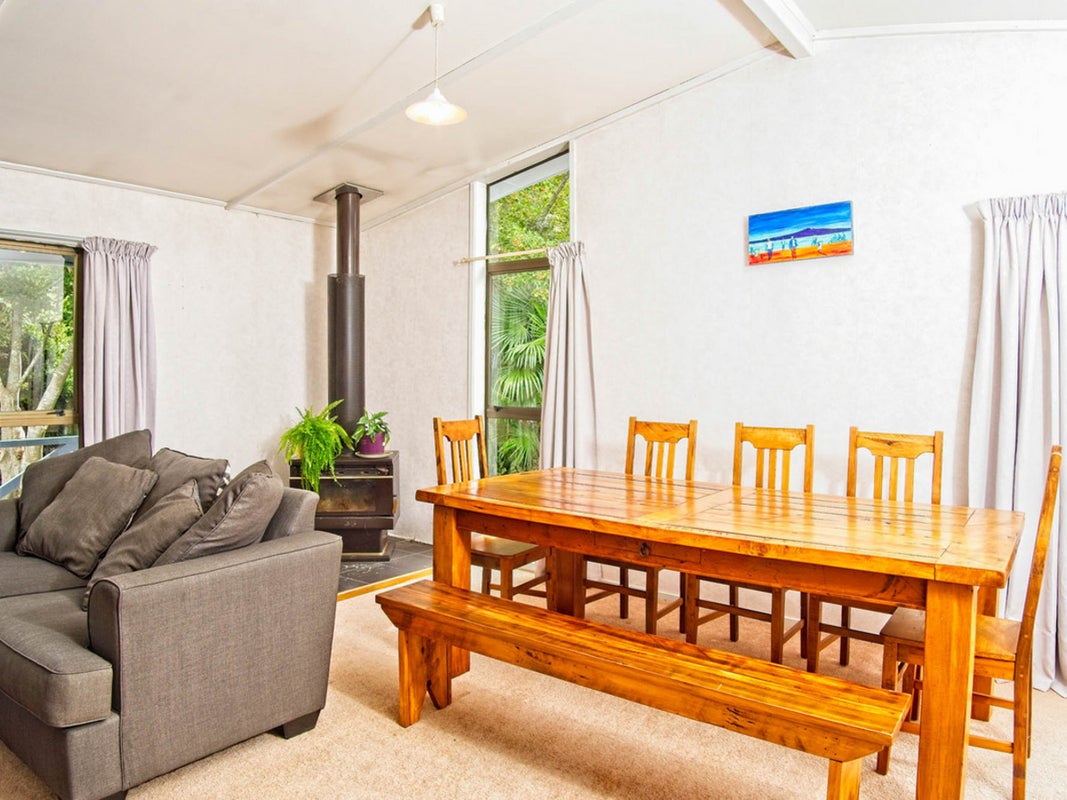 10 Dillon Bell Road, Whataupoko, Gisborne - Carousel 2