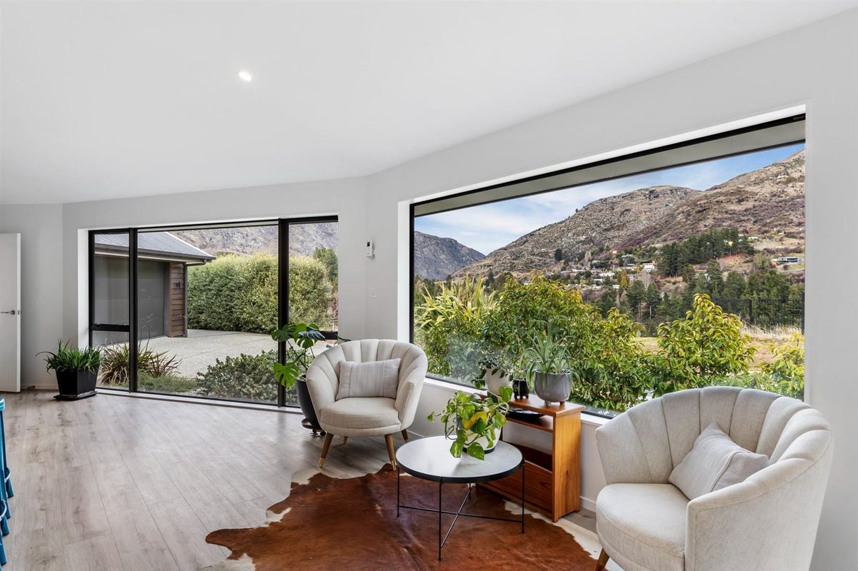 5 Haines Way, Arthurs Point, Queenstown - Carousel 2
