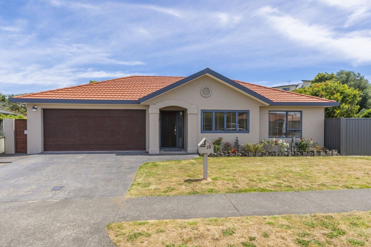 10 Lorna Irene Drive, Raumati South, Paraparaumu - Carousel 1
