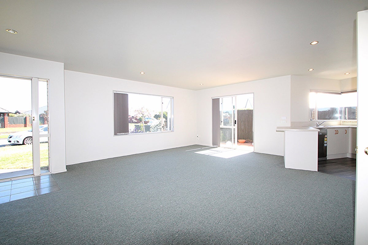 19 Surfers Place, North New Brighton, Christchurch - Carousel 2