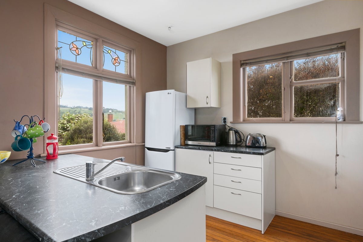 158 Elgin Road, Maryhill, Dunedin - Carousel 2