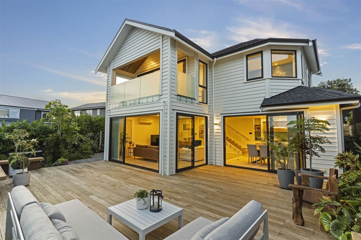 12 Caldera Drive, Long Bay, Auckland - Carousel 2