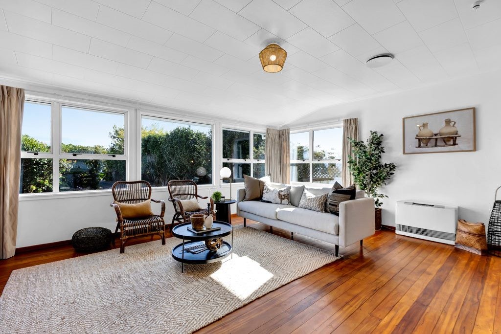 279 Carrington Street, Vogeltown, New Plymouth - Carousel 1
