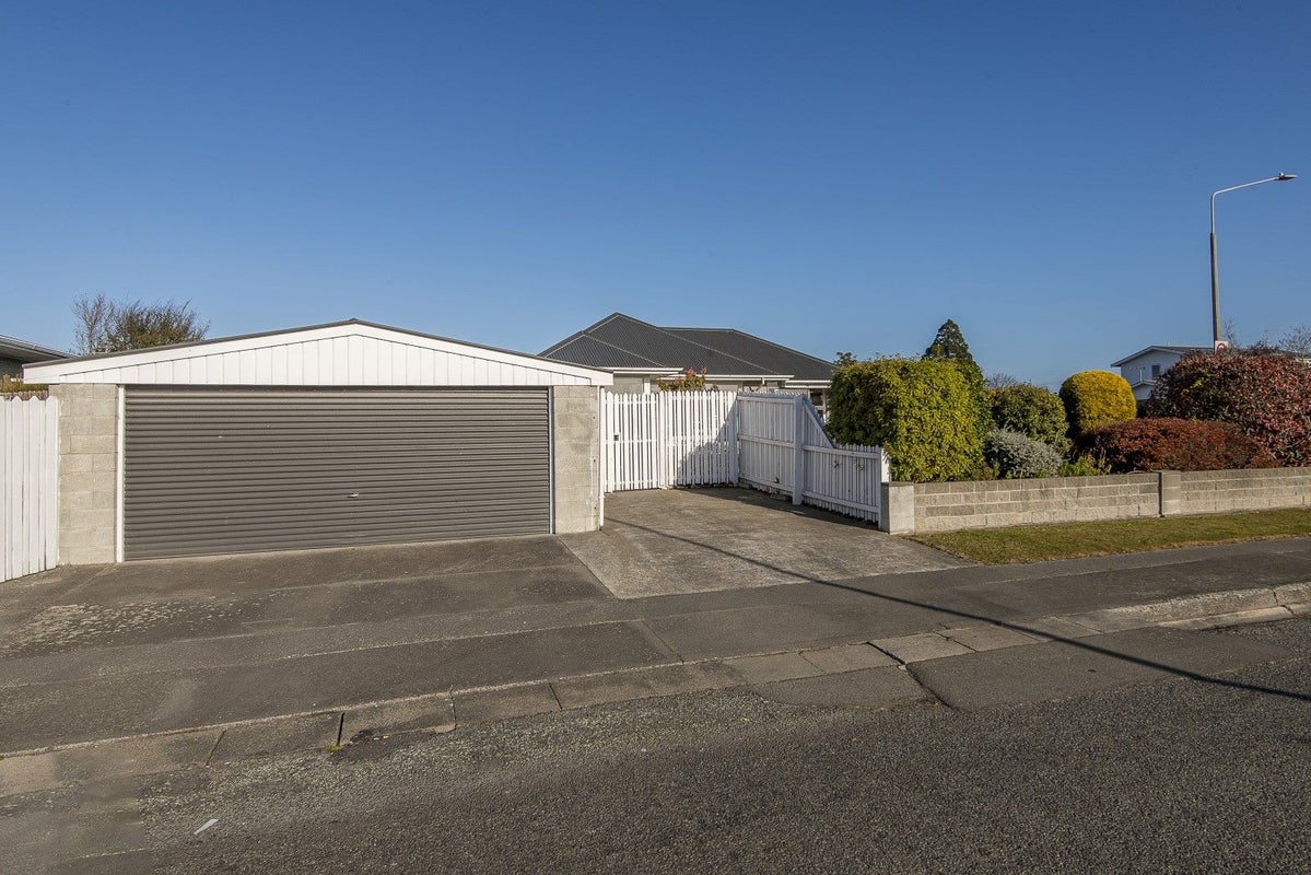 32 Parker Street, Hornby, Christchurch - Carousel 20