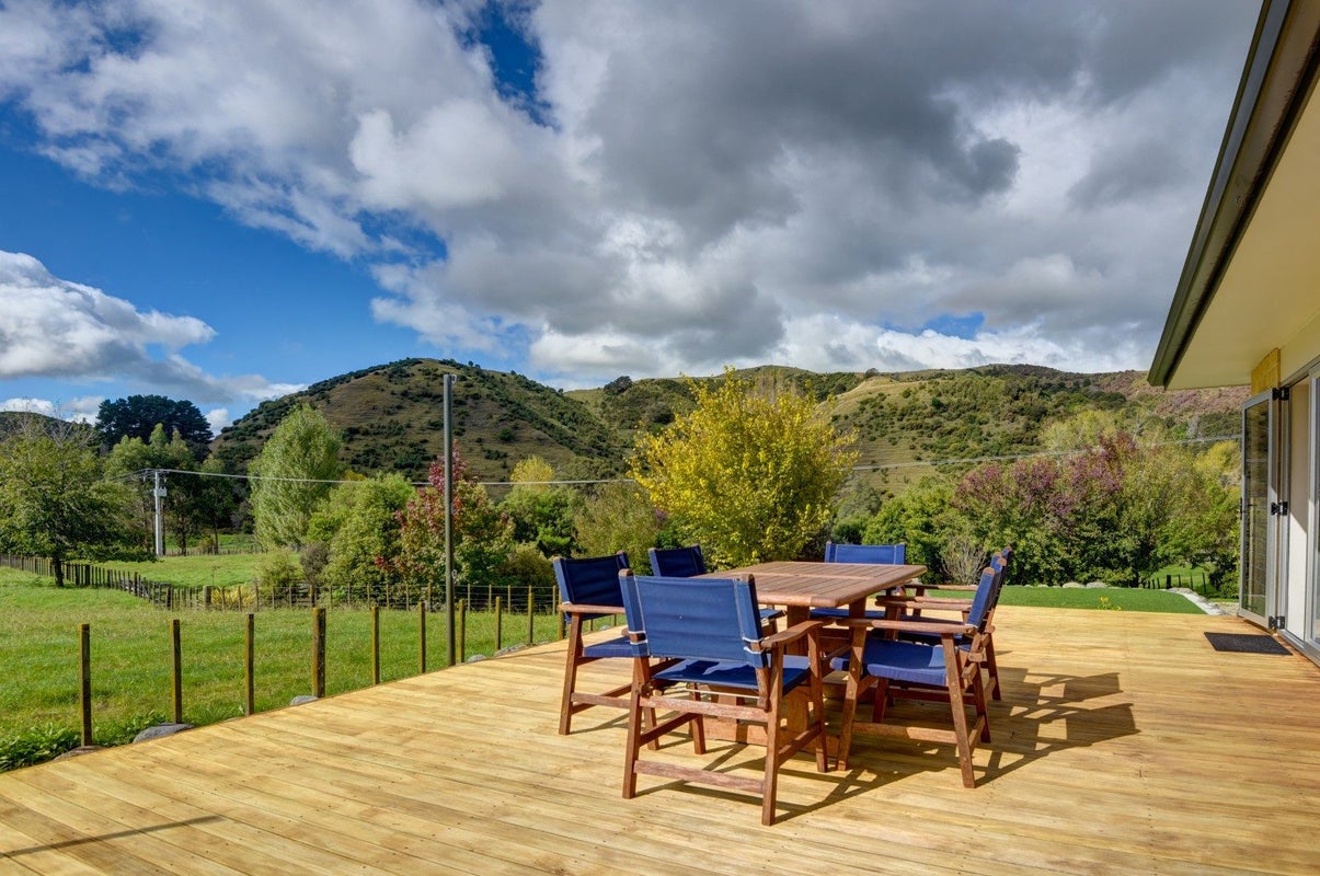 1038 State Highway 4, Parikino, Whanganui - Carousel 1