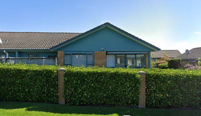 2/1 Piriti Drive, Te Atatu Peninsula, Auckland - Carousel 1