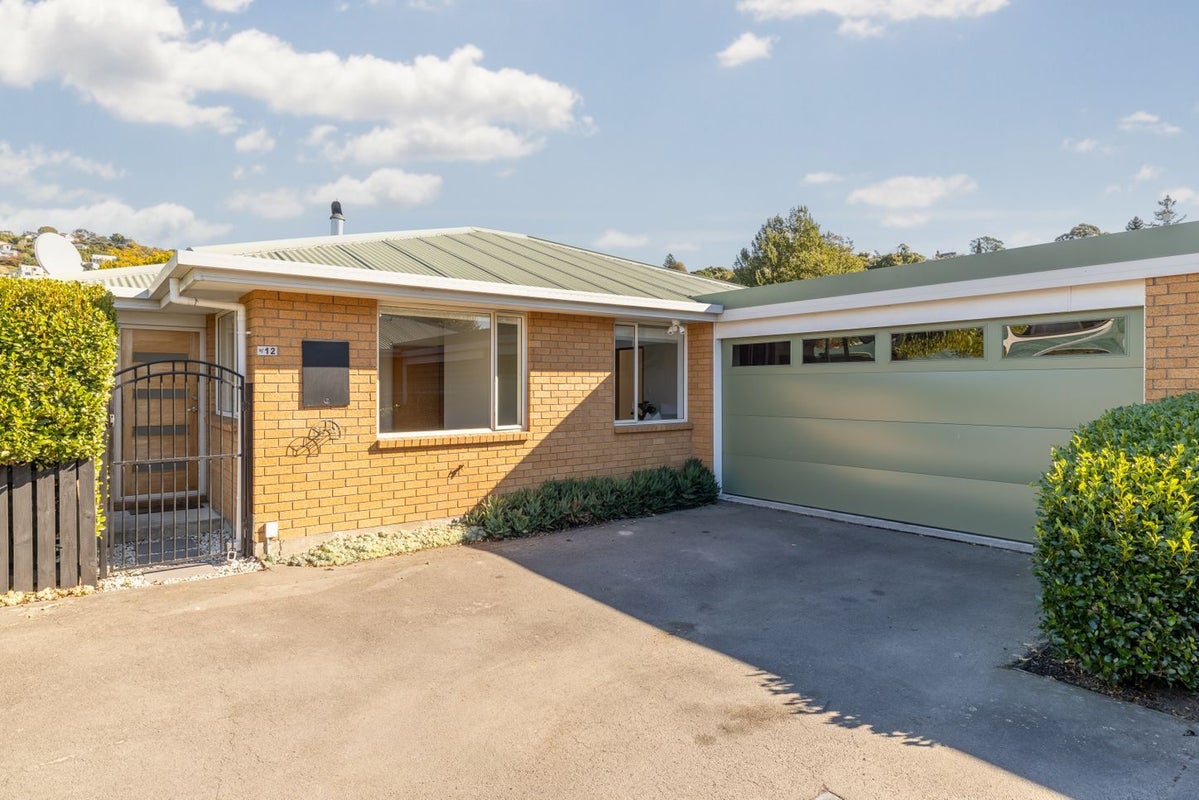 3/12 Centaurus Road, Cashmere, Christchurch - Carousel 1