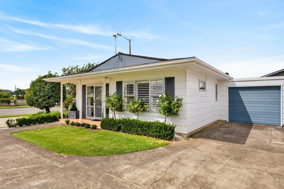 1/79 Meeanee Road, MEEANEE, NAPIER - Carousel 12