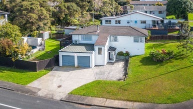 2 Stallard Place, Glen Eden, Auckland - Carousel 1