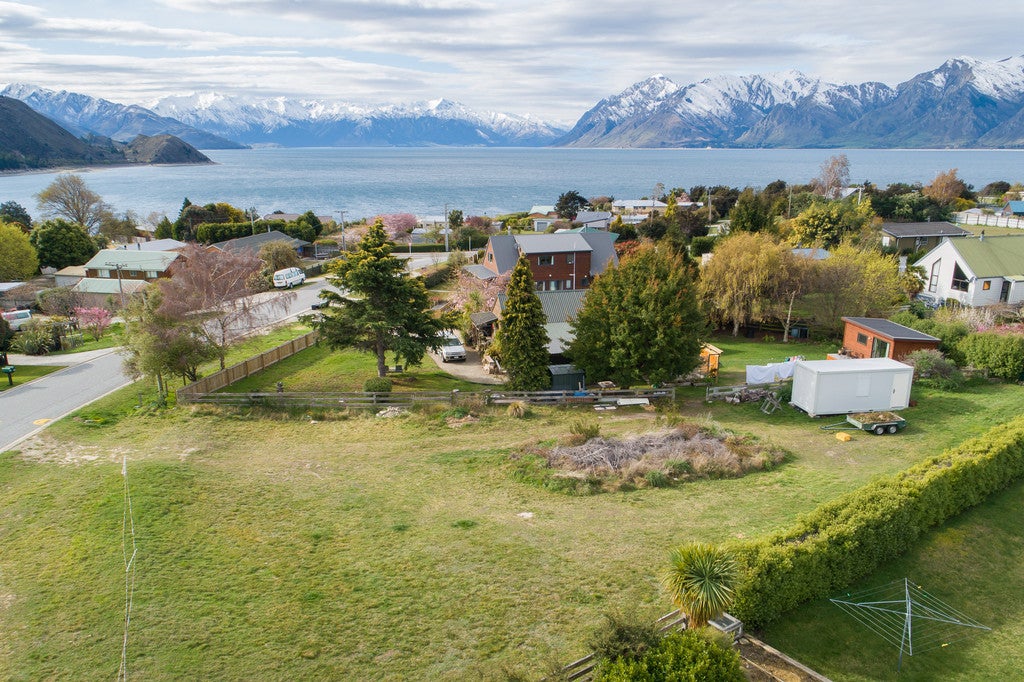 16 Parry Crescent, Lake Hawea - Carousel 1