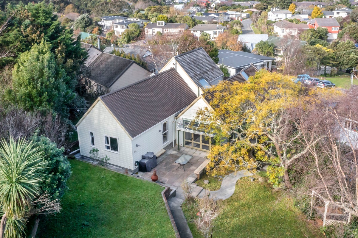 12 Cannon Lane, Whitby, Porirua - Carousel 23