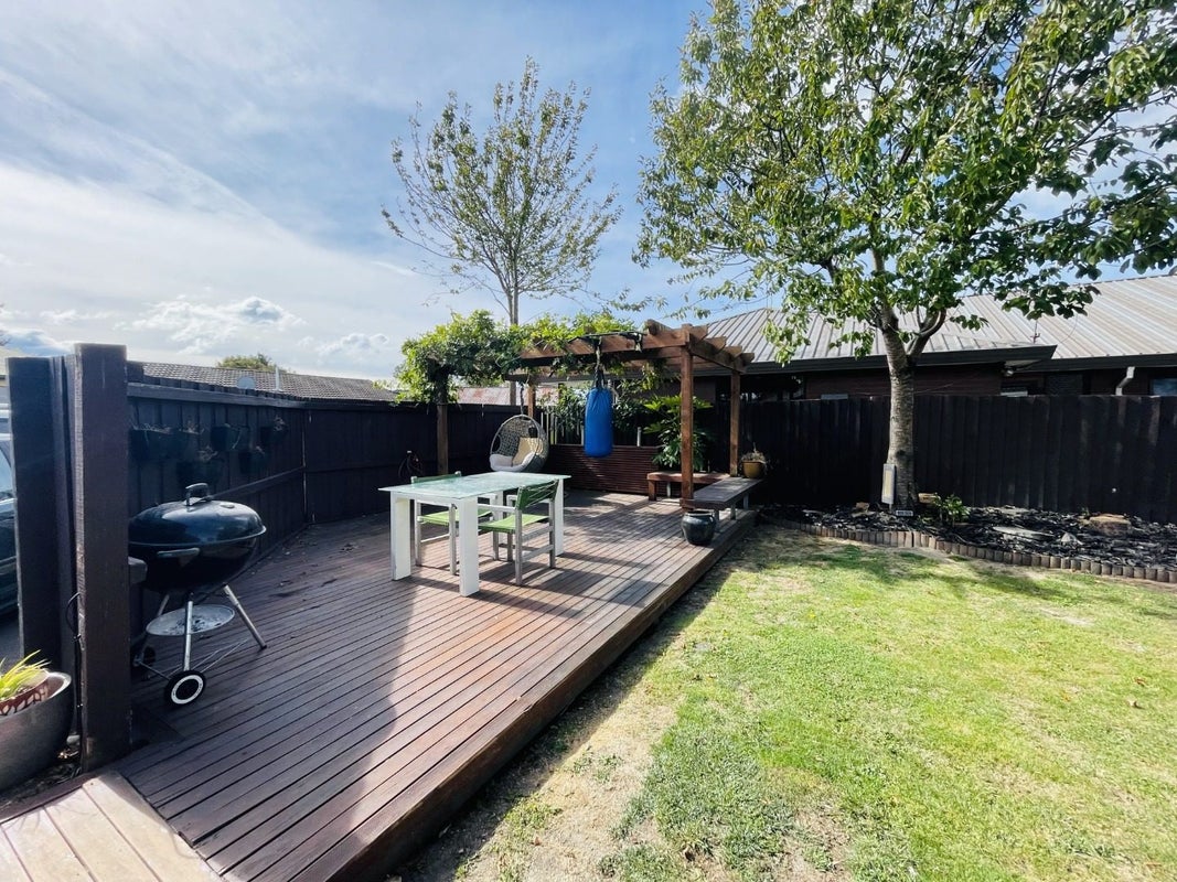 14B Castile Place, Belfast, Christchurch - Carousel 1