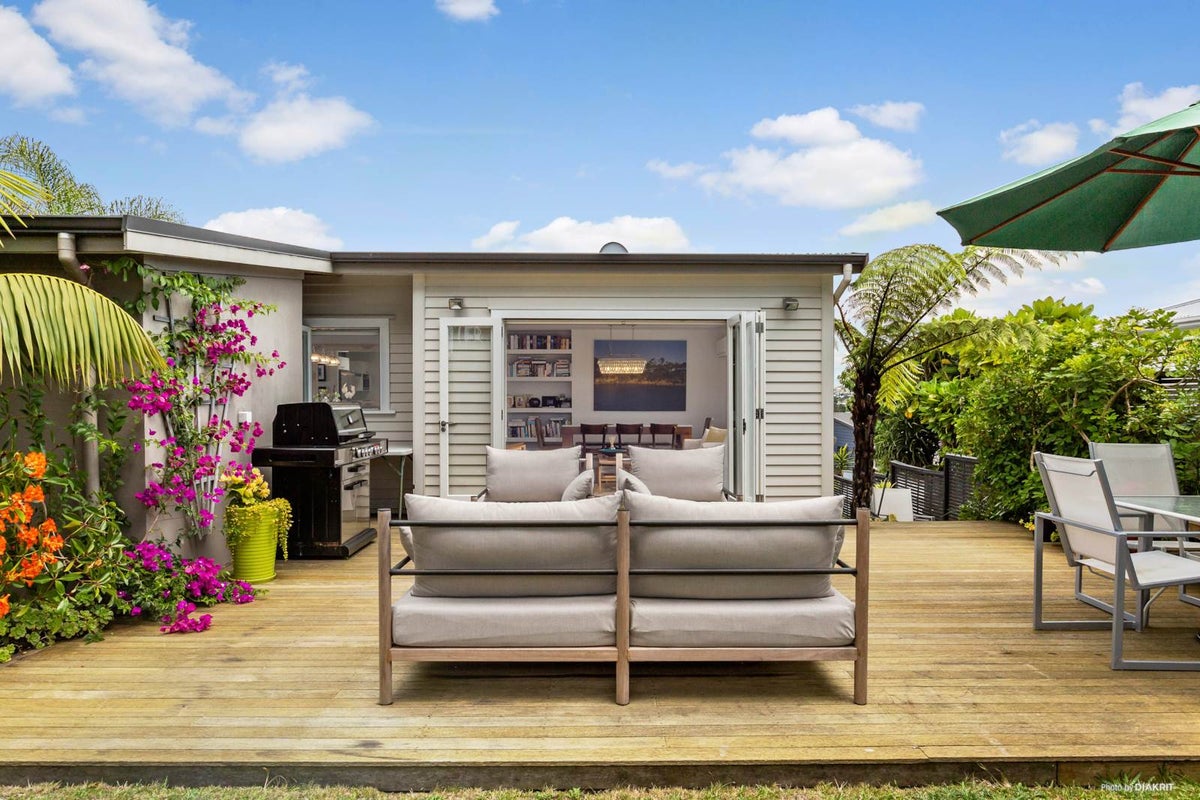 119 Kowhai Road, Mairangi Bay, Auckland - Carousel 2