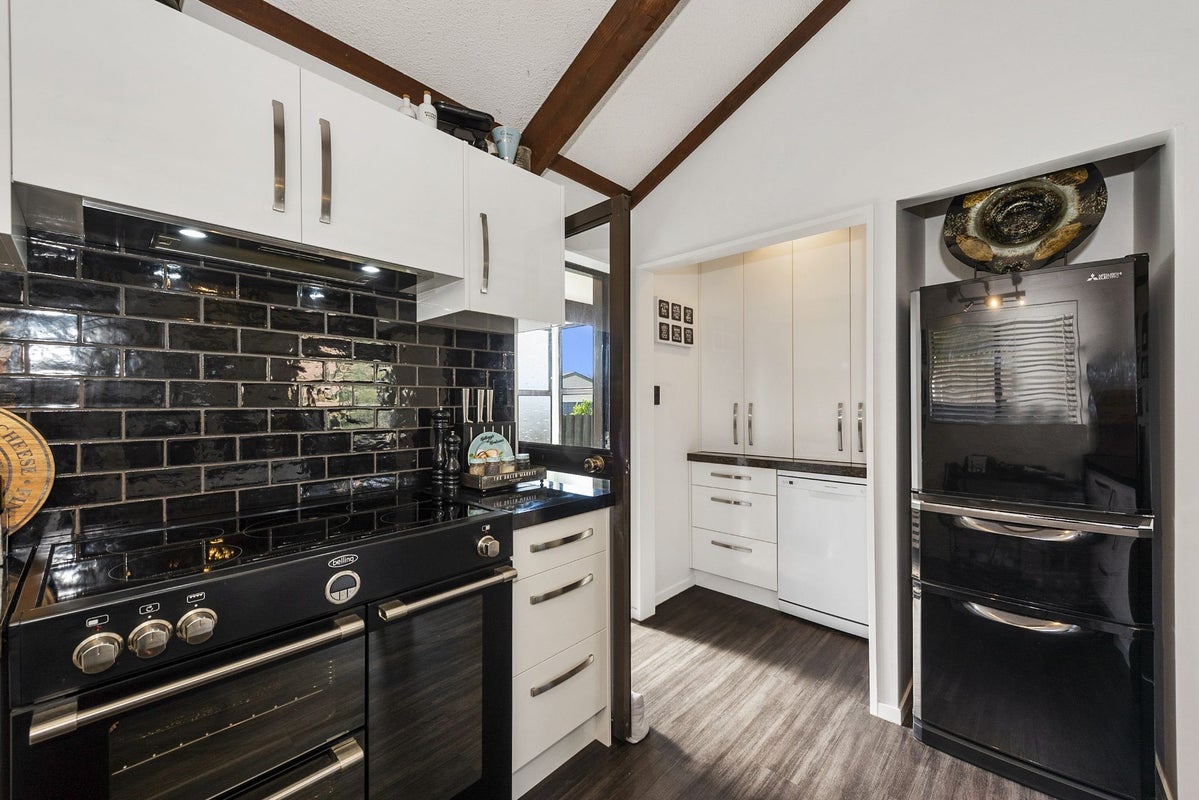 9A Bolmuir Road, Forest Lake, Hamilton - Carousel 2