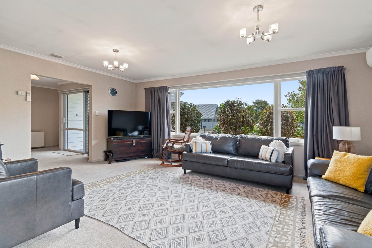 1 Plunket Street, Solway, Masterton - Carousel 2
